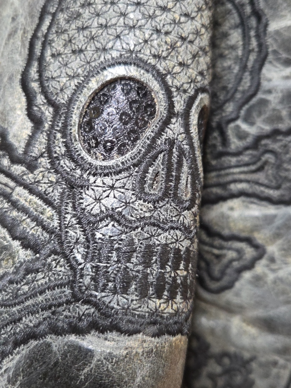 Corral Boots Sequin Embroidered Skull Dark Grey Boots Size 8 NWB - Picture 7 of 9